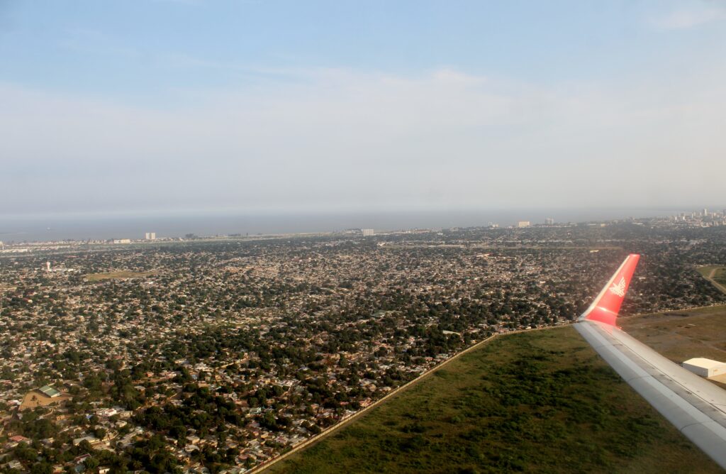 LAM Mozambique Airlines Business Class Maputo-Johannesburg