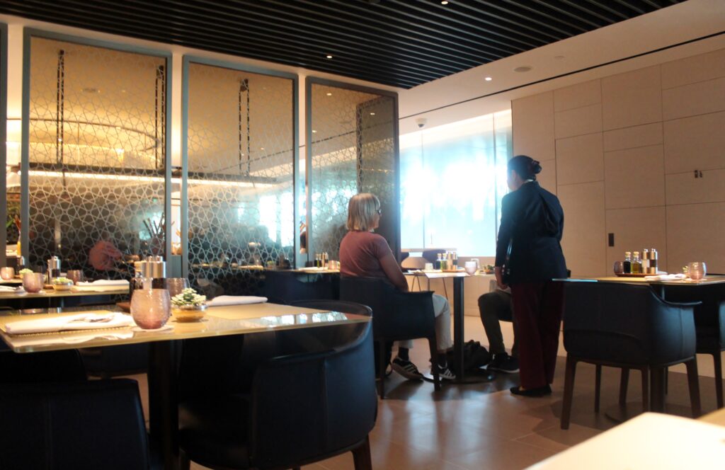 Dinner in the Qatar Airways Premium Lounge in Singapore