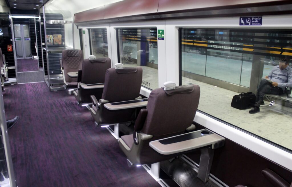 Heathrow Express Business First Heathrow-London Paddington