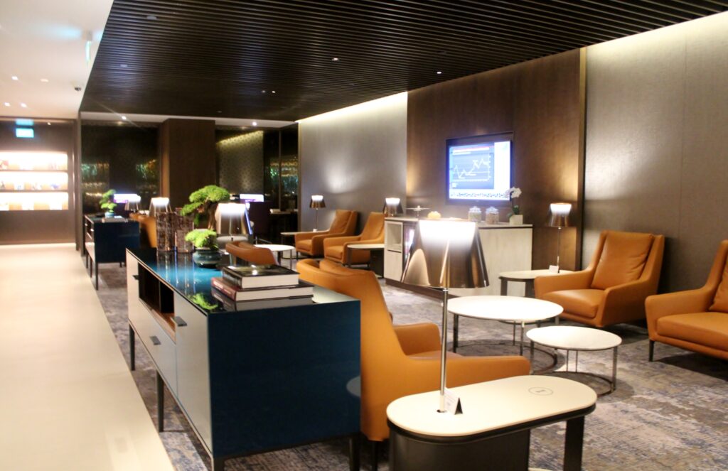 Qatar Airways Premium Lounge, Singapore